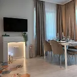 Tara Deluxe Апартамент *