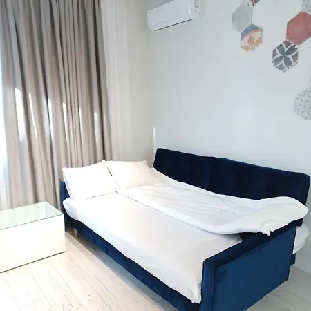 Tara Deluxe * Varna