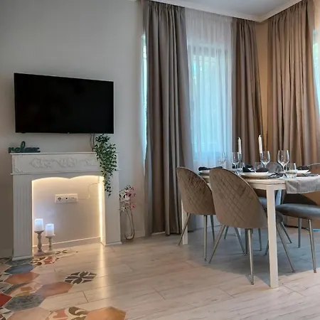 Tara Deluxe Апартаменты *